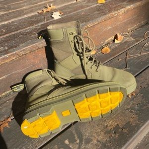 Dr. (Doc) Martens Combs Forest Green AirWair Mens Boots